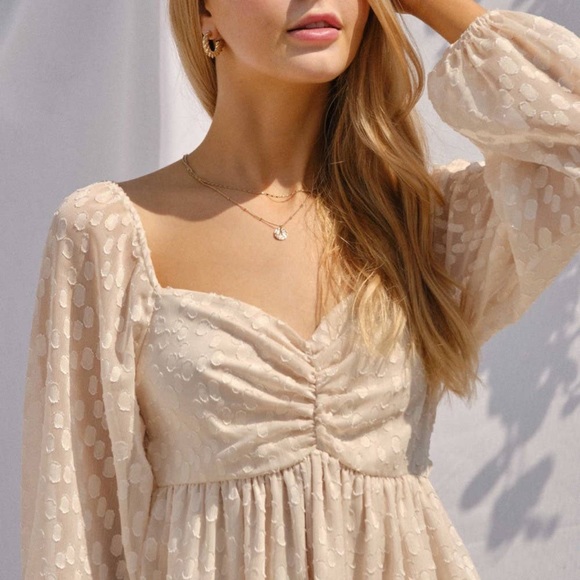 NWT Cream Long Sleeve Criss Cross Back Dress - Picture 5 of 8